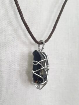 Dây Chuyền Đeo Cổ Đá Thô Đen Năng Lượng Tự Nhiên Quấn Kẽm Nhật