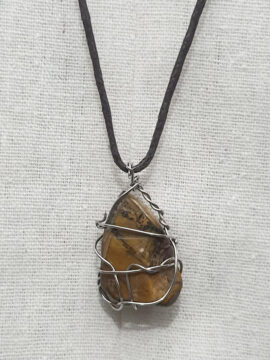 Dây Chuyền Đeo Cổ Đá Thô Nâu Vàng Năng Lượng Fimm Handmade