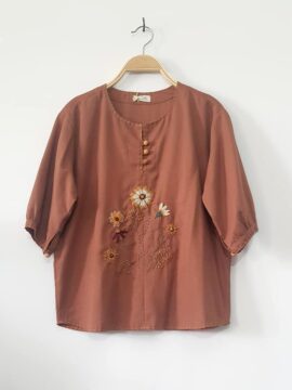 Áo Linen Thiết Kế Có Tay Cam Gạch Thêu Hoa